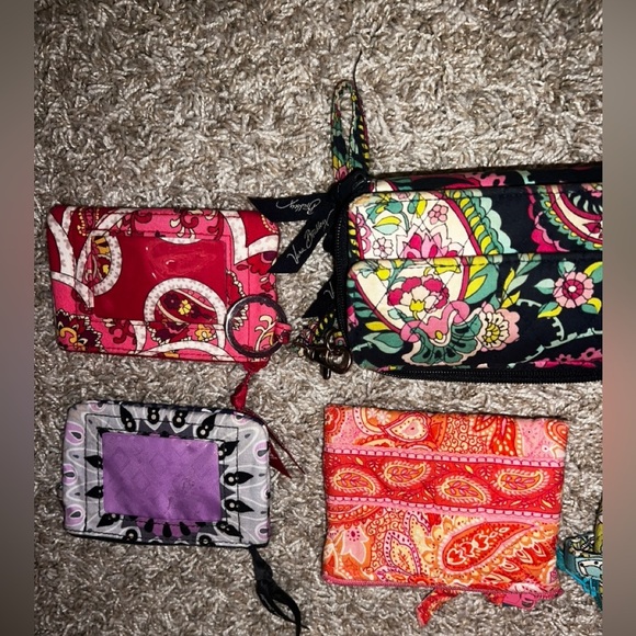 Vera Bradley Floral Purse Bundle of 10 Purses, Totes, Shoulder Bags & Wallets - Picture 12 of 13